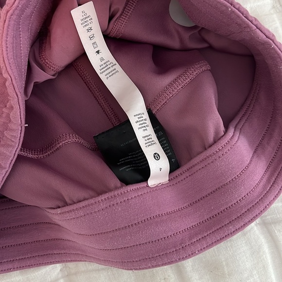 Lululemon Softstreme High-rise straight leg cropped pant - Picture 3 of 4